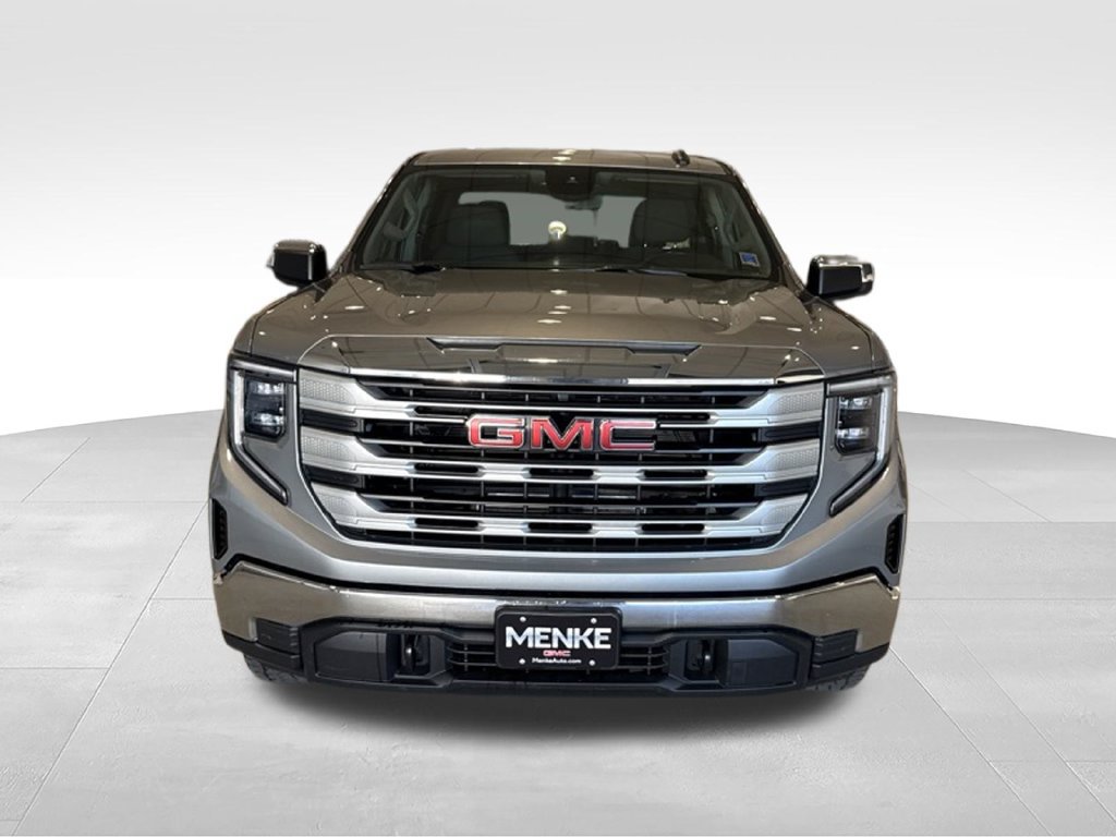 Used 2023 GMC Sierra 1500 SLE AWD/4WD image 2