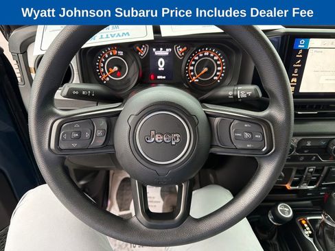 Used 2025 Jeep Gladiator Sport AWD/4WD image 18