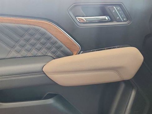 New 2026 GMC Canyon Denali AWD/4WD image 6