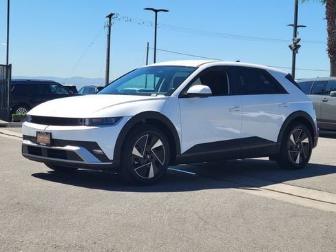 New 2027 Hyundai Ioniq 5 SE RWD image 2