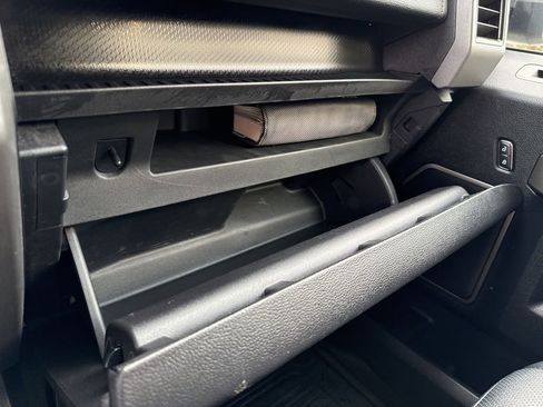 Used 2017 Ford F150 Raptor w/ Equipment Group 802A Luxury image 40