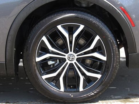 Certified 2024 Toyota Crown AWD/4WD image 37