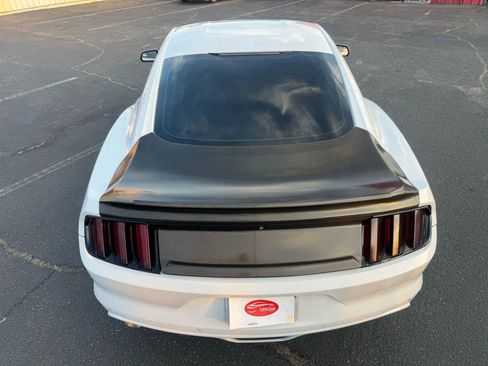 Used 2016 Ford Mustang Coupe image 7