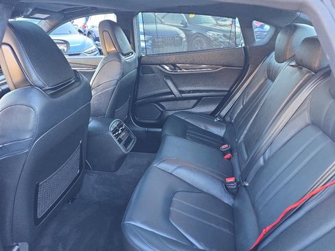 Used 2022 Maserati Quattroporte Modena Q4 image 59