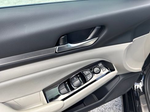 Certified 2024 Nissan Altima 2.5 SL image 12