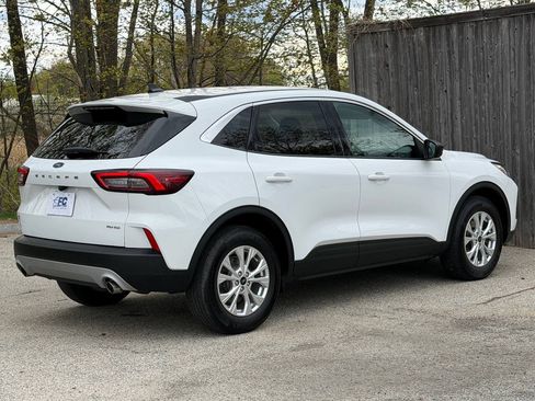 Used 2023 Ford Escape Active AWD/4WD image 7