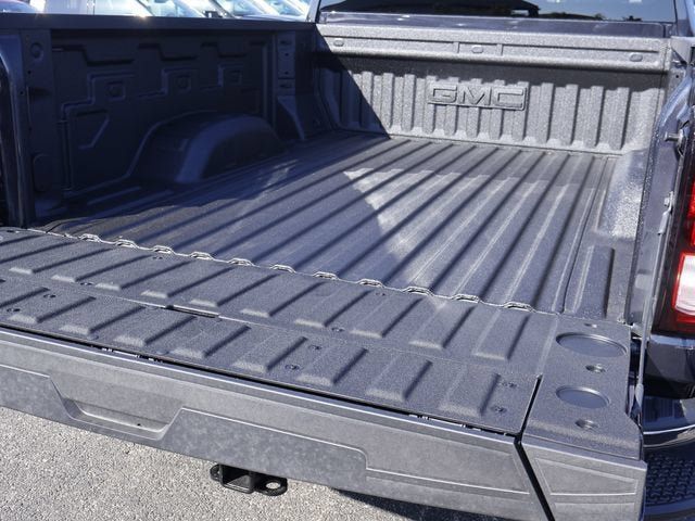 New 2026 GMC Sierra 2500 SLE w/ SLE Value Package; AWD/4WD image 8