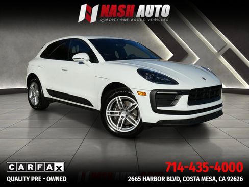 Used 2024 Porsche Macan AWD/4WD image 17