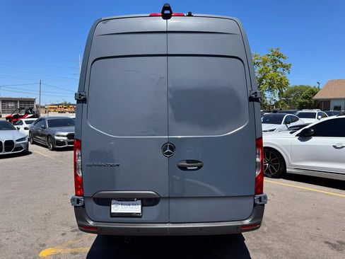 Used 2019 Mercedes-Benz Sprinter 144 image 6