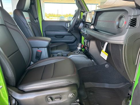 New 2026 Jeep Wrangler Unlimited Rubicon image 15