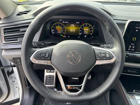New 2026 Volkswagen Atlas Peak Edition image 11