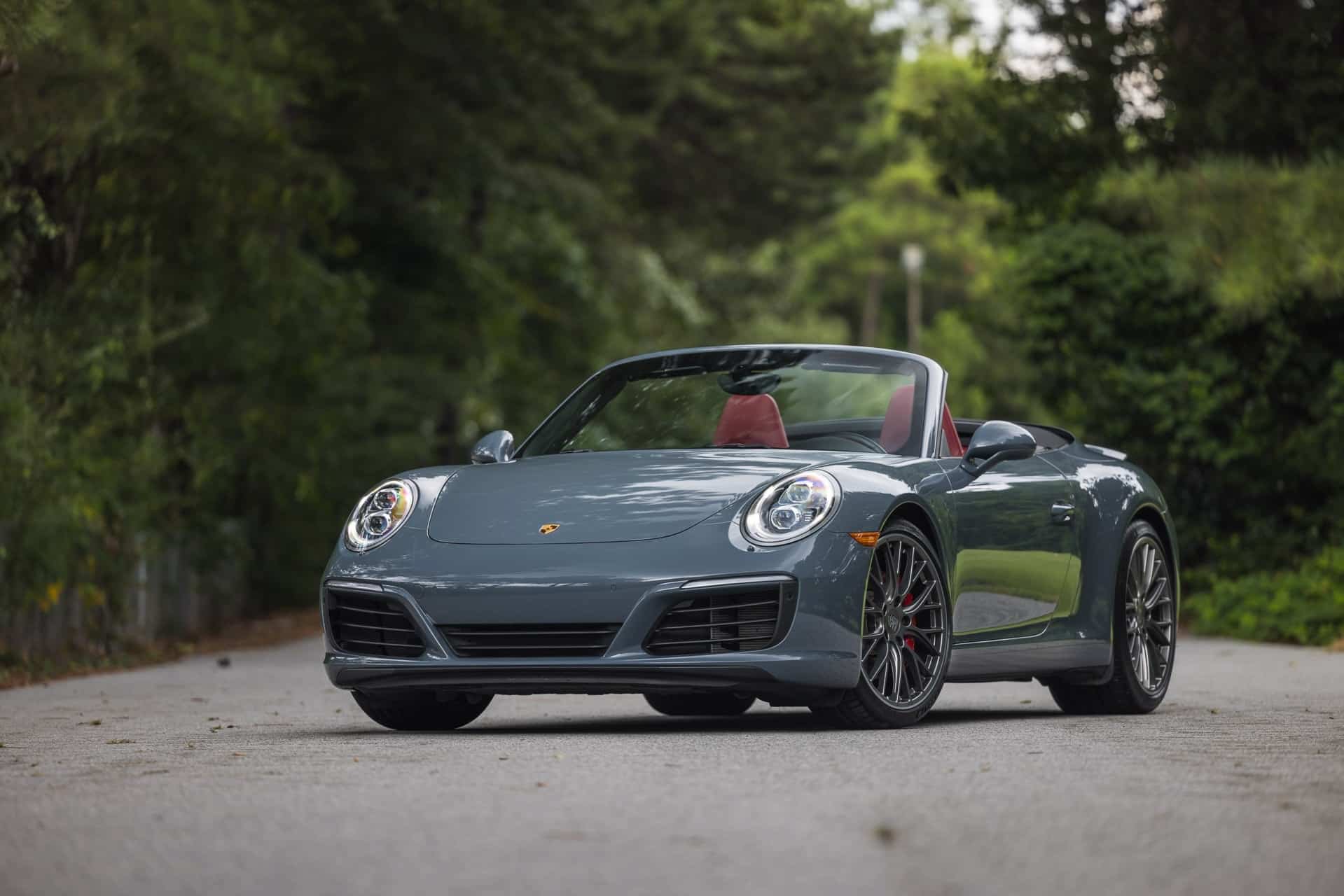 Used 2017 Porsche 911 Carrera S RWD image 2