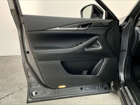 Certified 2025 INFINITI QX60 Luxe image 23