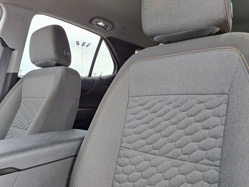 Used 2021 Chevrolet Equinox LT FWD image 23