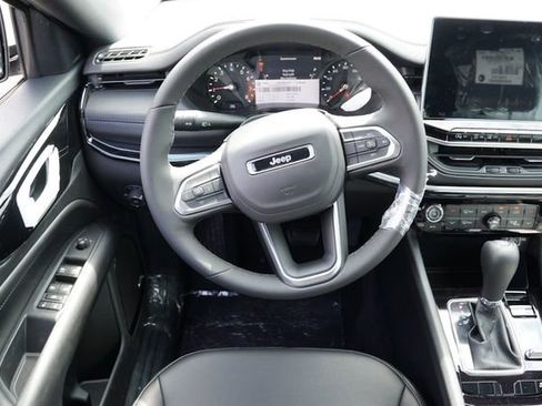 New 2025 Jeep Compass Latitude w/ Sun & Sound Group AWD/4WD image 12