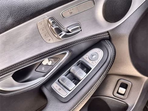 Used 2016 Mercedes-Benz C 300 Sedan image 29
