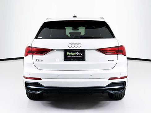 Used 2020 Audi Q3 2.0T Premium w/ Convenience Package AWD/4WD image 7