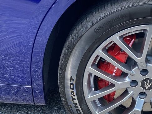 New 2024 Maserati Grecale GT image 13