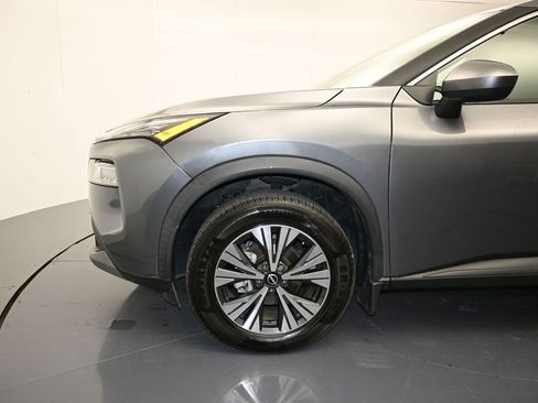 Used 2023 Nissan Rogue SV FWD image 9