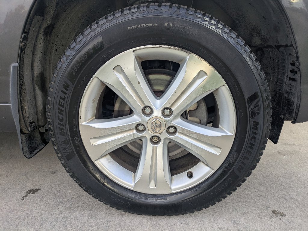 Used 2009 Toyota Highlander Limited AWD/4WD image 31