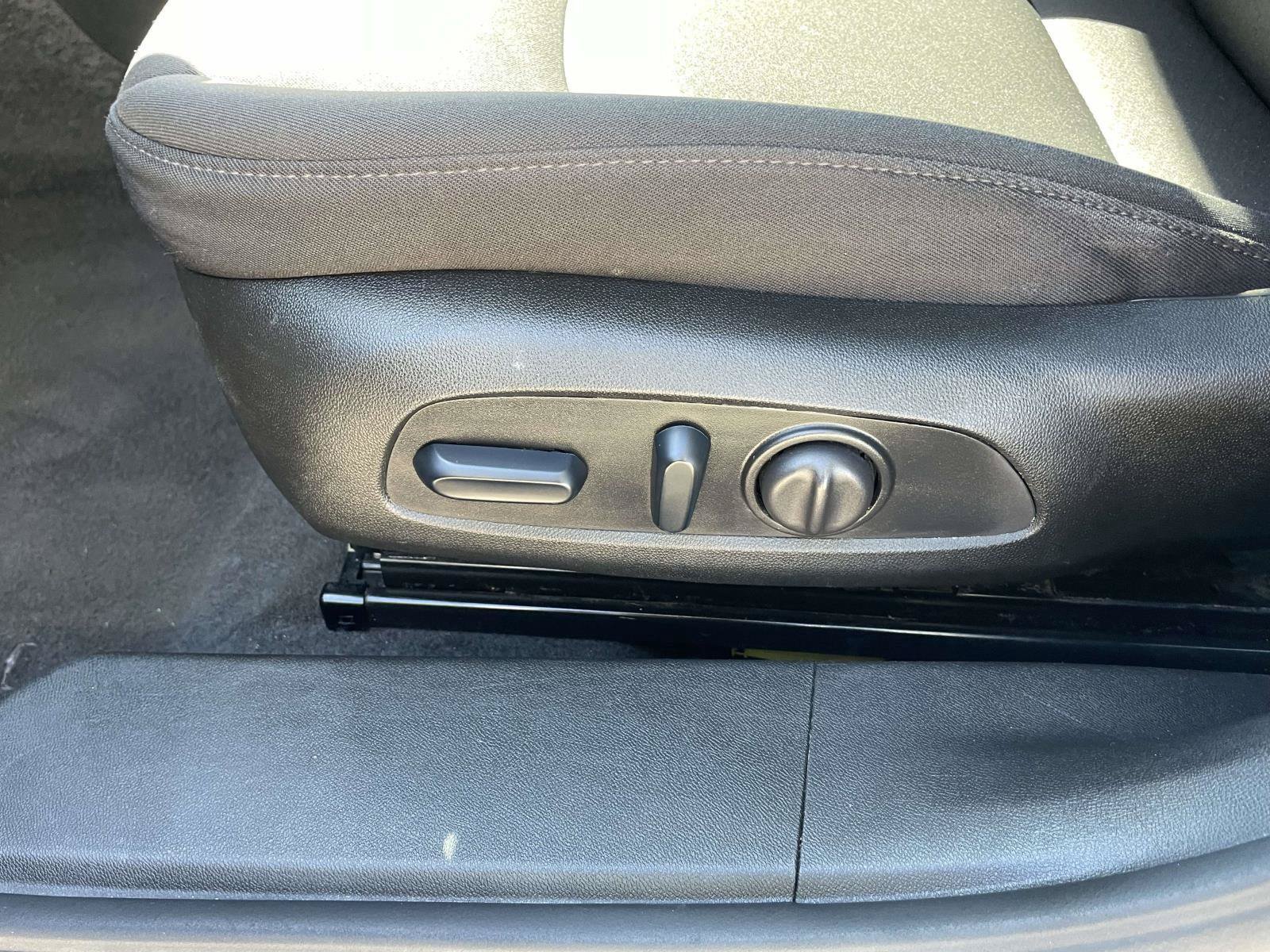 Used 2024 Chevrolet Malibu LT FWD image 14