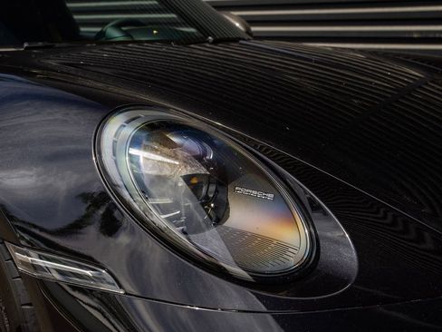 Used 2022 Porsche 911 GT3 image 12