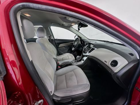 Used 2013 Chevrolet Cruze LT w/ Enhanced Safety Package FWD image 32