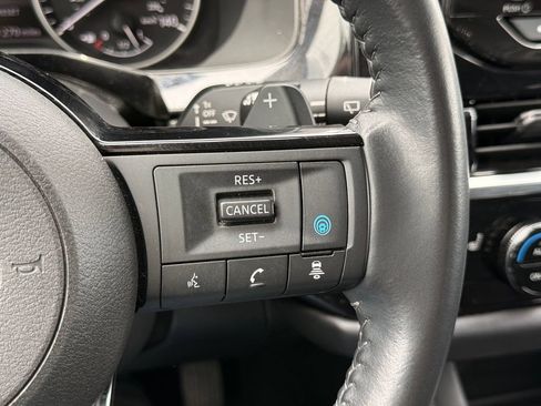 Certified 2023 Nissan Pathfinder SV w/ SV Premium Package AWD/4WD image 17