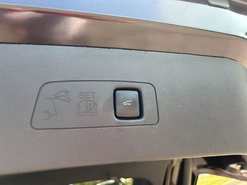 Used 2023 Lincoln Corsair Reserve FWD image 30