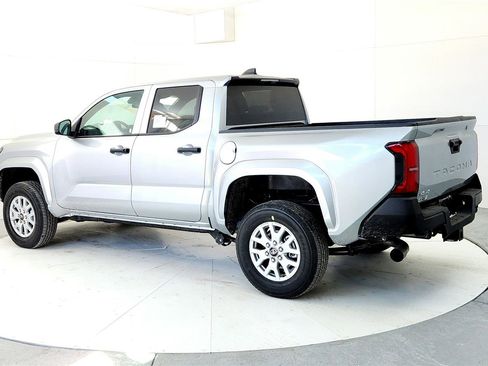 New 2026 Toyota Tacoma SR image 4