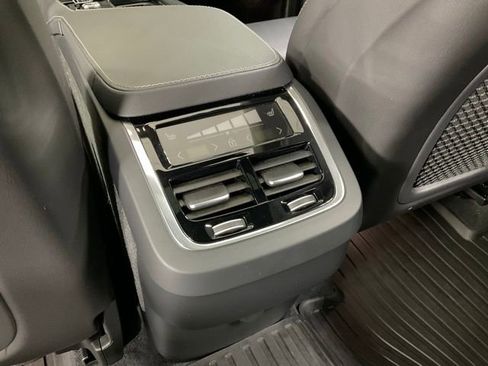Used 2025 Volvo XC90 B6 Ultra w/ Protection Package image 25