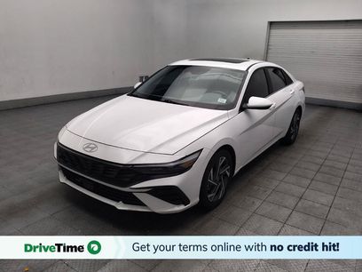 Used 2024 Hyundai Elantra SEL w/ Convenience Package