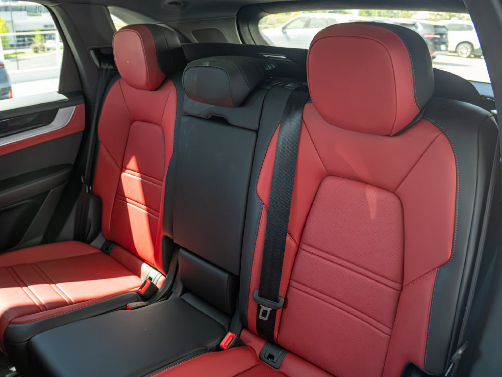 Certified 2026 Porsche Cayenne S AWD/4WD image 19