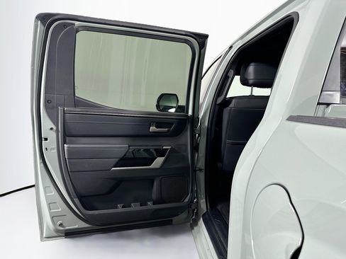 Used 2025 Toyota Tundra Limited image 25