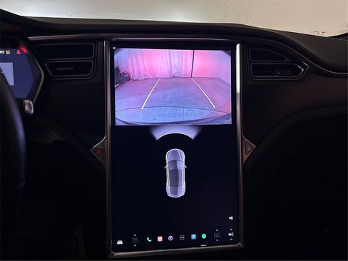 Used 2016 Tesla Model S 70 image 30