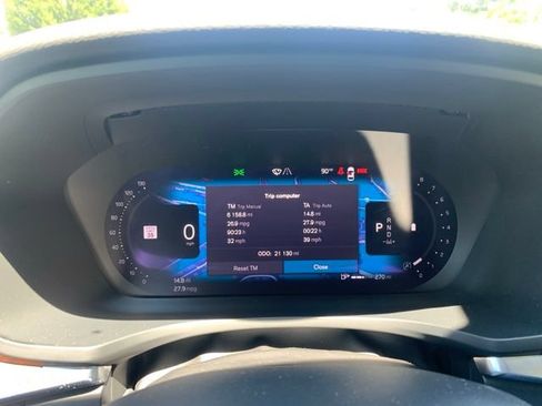 Used 2024 Volvo V60 B5 Cross Country Plus w/ Climate Package AWD/4WD image 13
