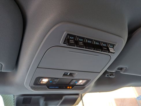 New 2026 Ford F550 4x4 Supercab Super Duty image 23