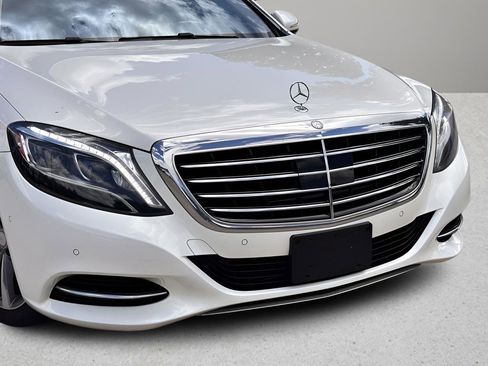 Used 2014 Mercedes-Benz S 550 Sedan image 24