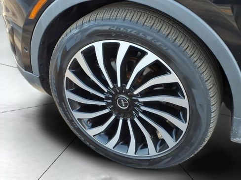 Used 2019 Lincoln Nautilus Black Label image 24