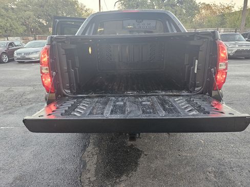 Used 2011 Chevrolet Avalanche LS w/ Regional Value Package image 16