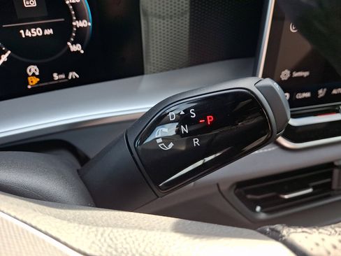 New 2026 Volkswagen Tiguan SE R-Line AWD/4WD image 11