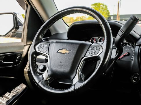 Used 2020 Chevrolet Tahoe Premier AWD/4WD image 13