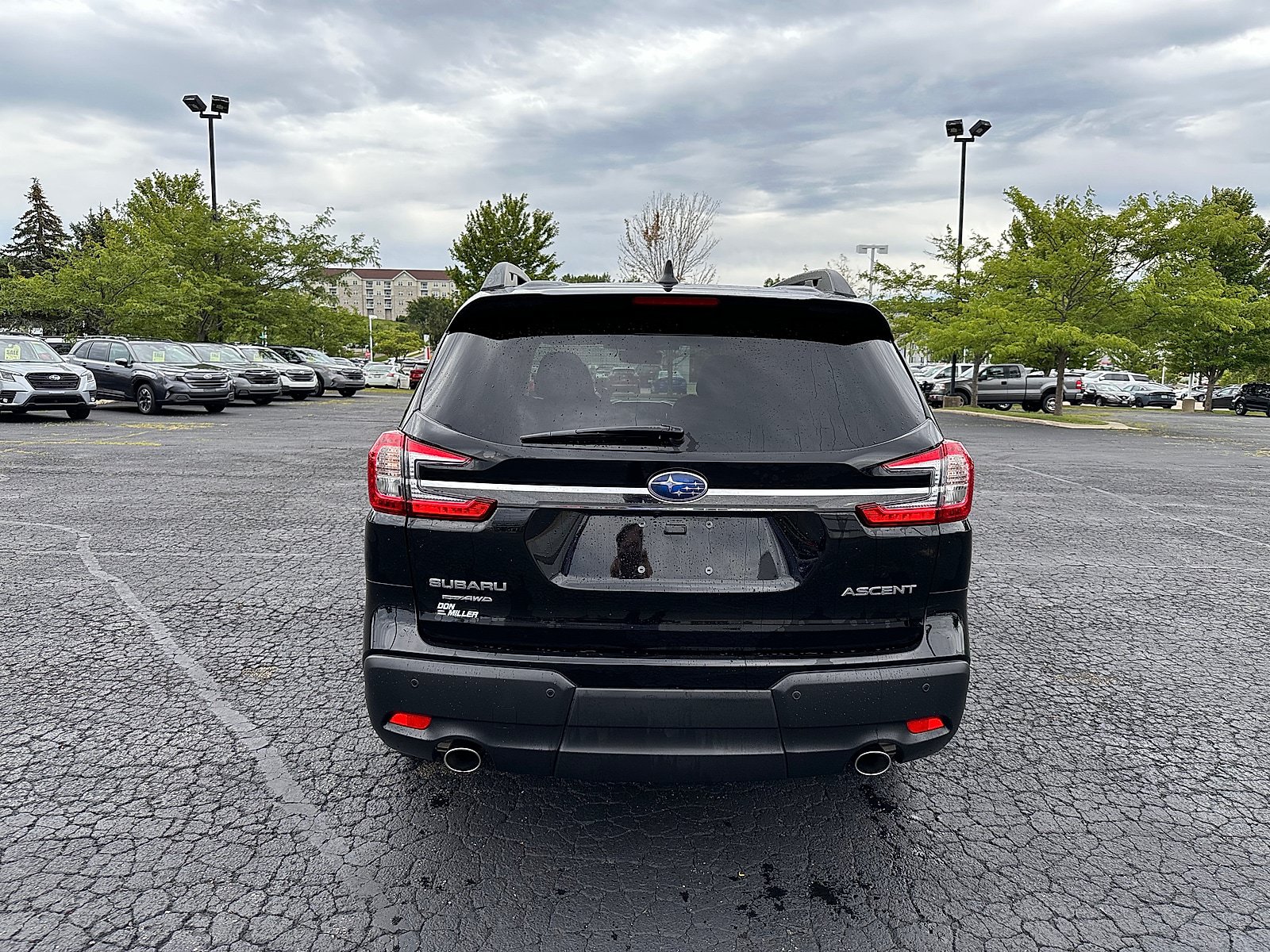 Used 2025 Subaru Ascent Premium AWD/4WD image 4