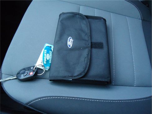 Used 2013 Ford C-MAX SE w/ Winter Pkg image 22