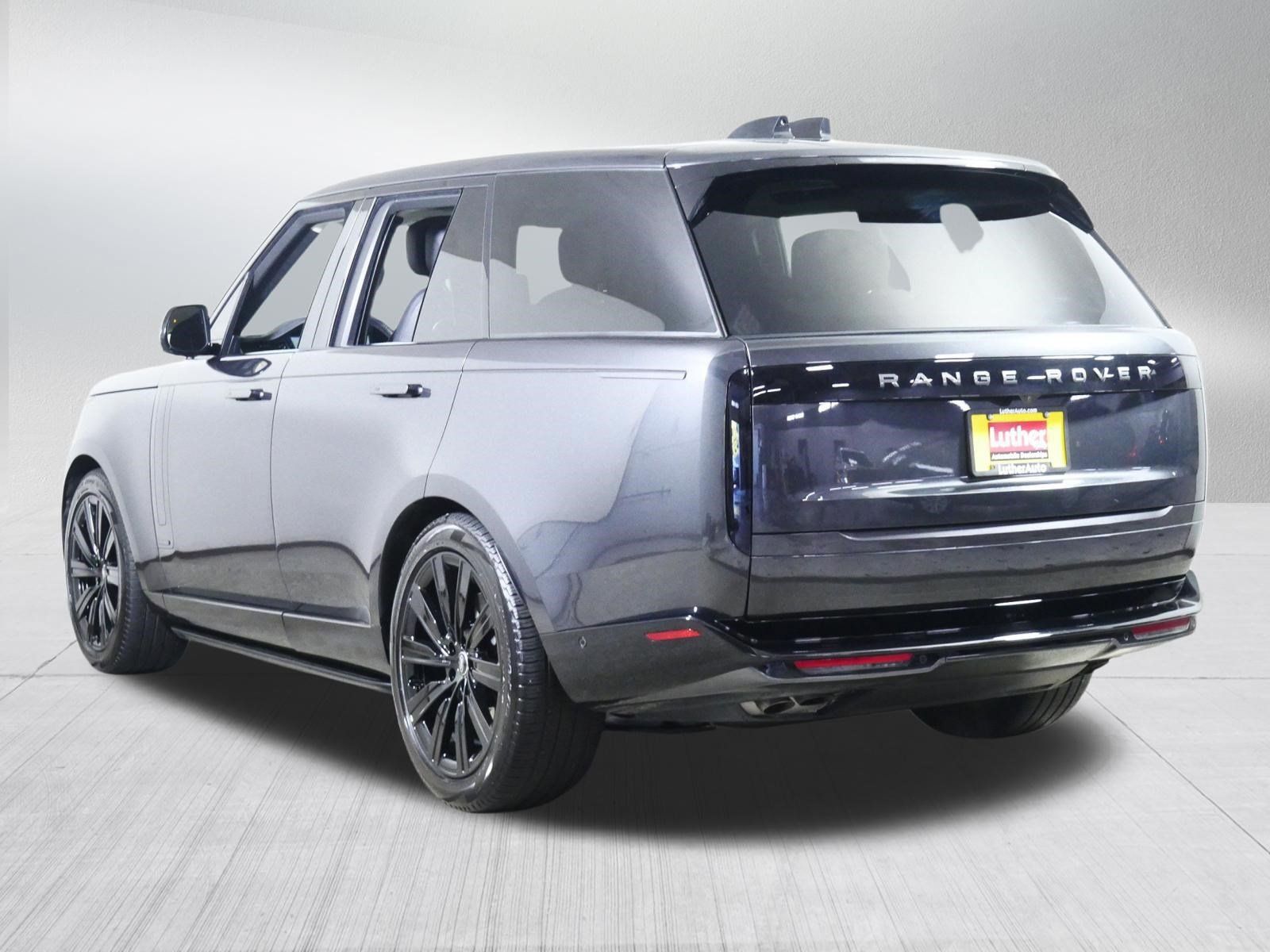 Used 2024 Land Rover Range Rover Autobiography AWD/4WD image 5