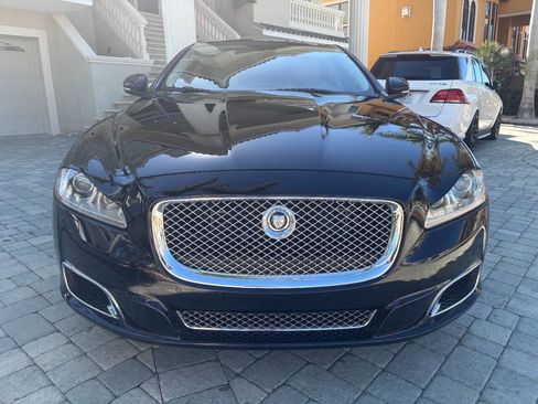 Used 2013 Jaguar XJ L Ultimate image 27