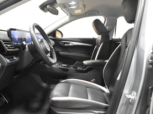 Used 2025 Buick Envision Sport Touring AWD/4WD image 8