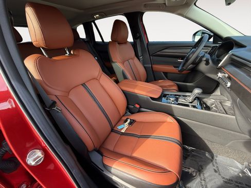 Certified 2025 MAZDA CX-50 2.5 Turbo w/ Premium Plus Pkg image 19