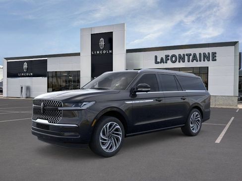 New 2026 Lincoln Navigator L Reserve AWD/4WD image 1