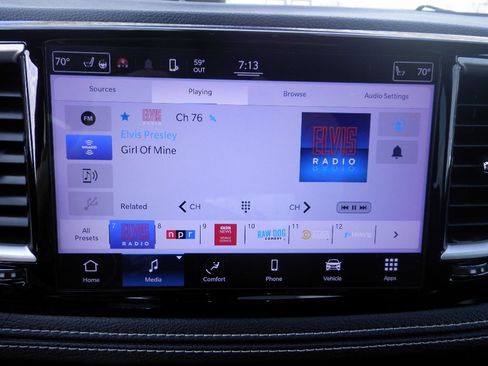 Used 2022 Chrysler Pacifica Touring image 20